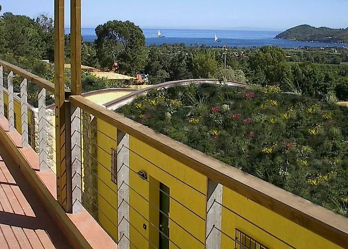 מלון דירות Allegroitalia Elba Golf 4*